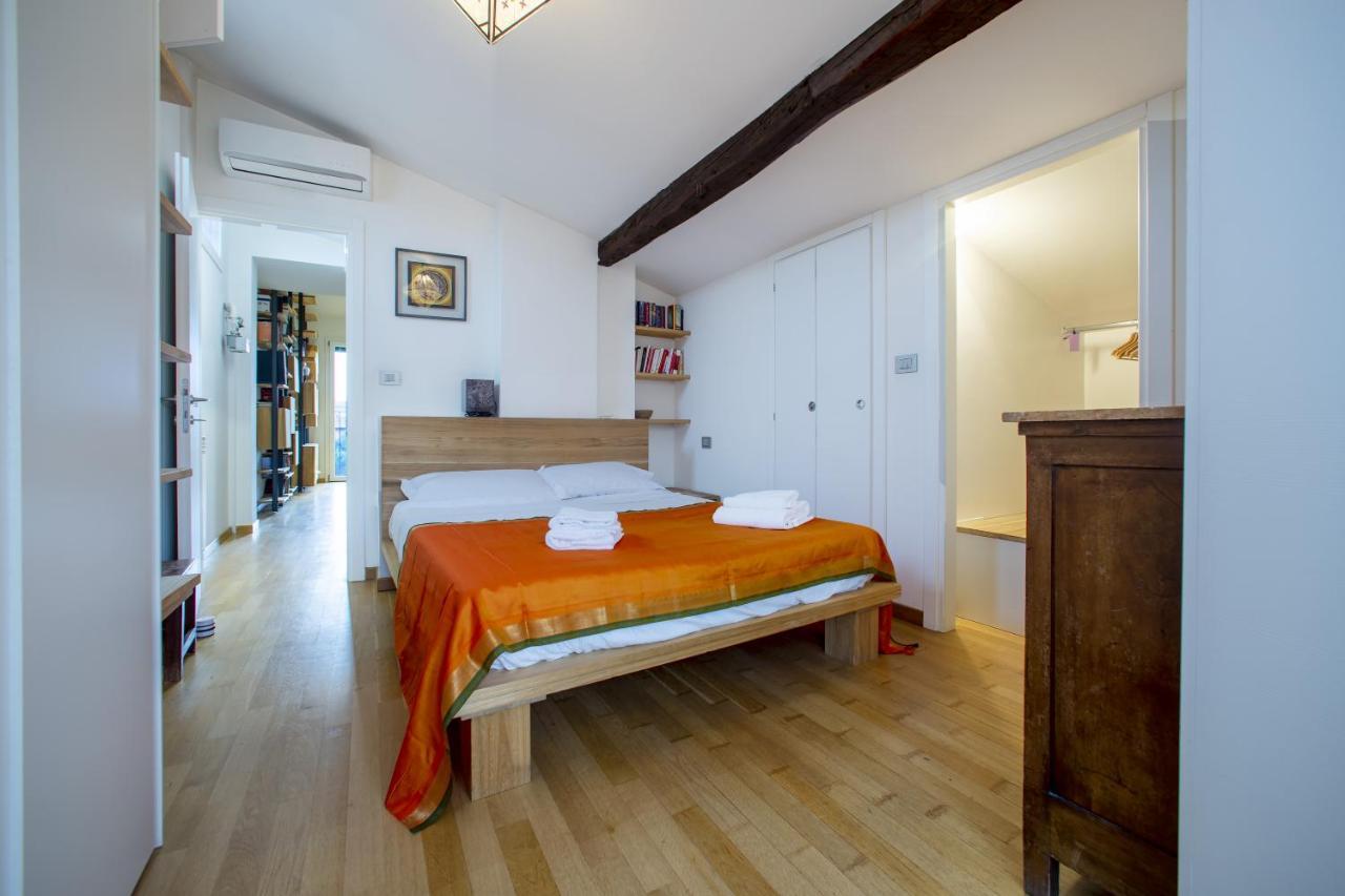 Apartamento Getthekey L'Attico Degli Orti Bolonia Exterior foto